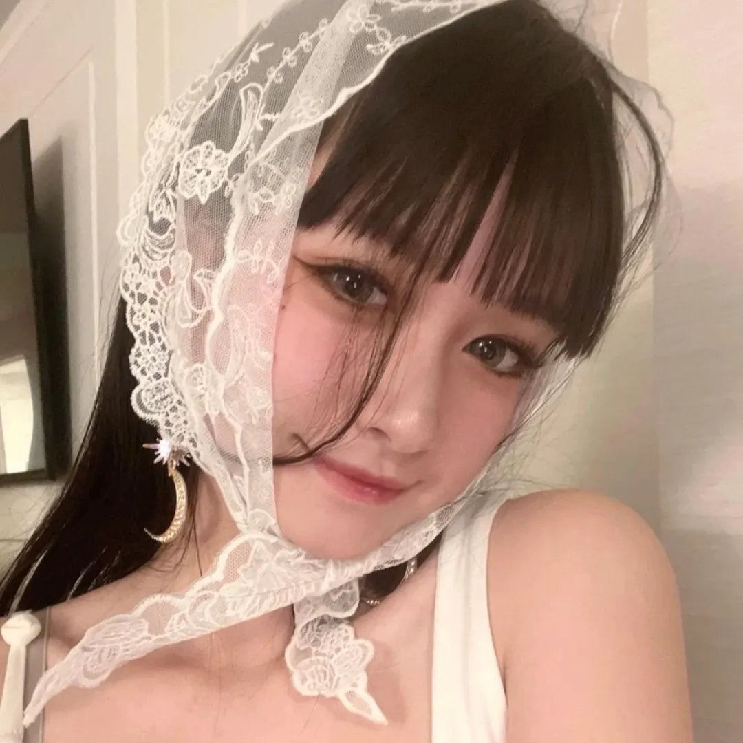 怪笑少女 封面